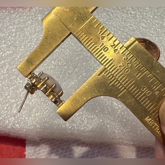 Natural opal & 14k gold earrings w/ cubic zirconia accents - Picture 4 of 8